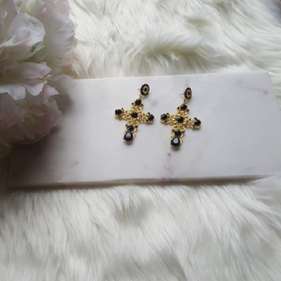Gold ear crosses DG style earrings - Picture 3 of 4